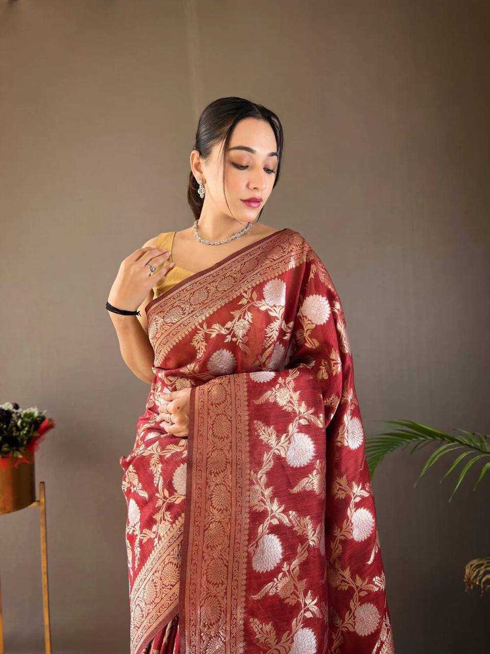 Traditional Silk Saree With Zari Border
