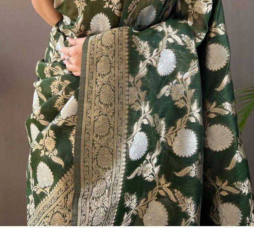 Traditional Silk Saree With Zari Border